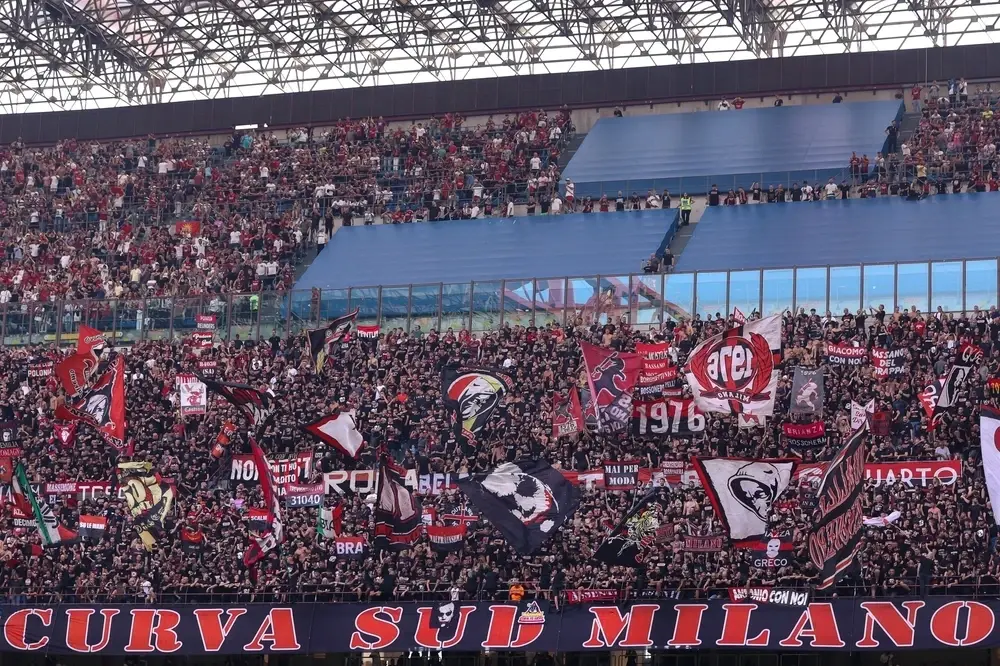 Strahinja Pavlović przedłużył kontrakt z Milanem. Umowa do 2031 roku