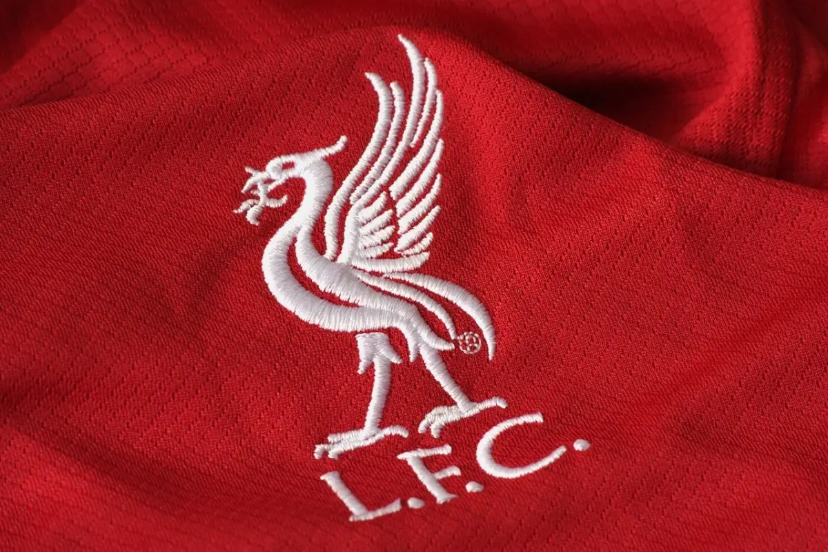 Rio Ngumoha spokojny o przyszłość w Liverpoolu. Trwają rozmowy o nowym kontrakcie